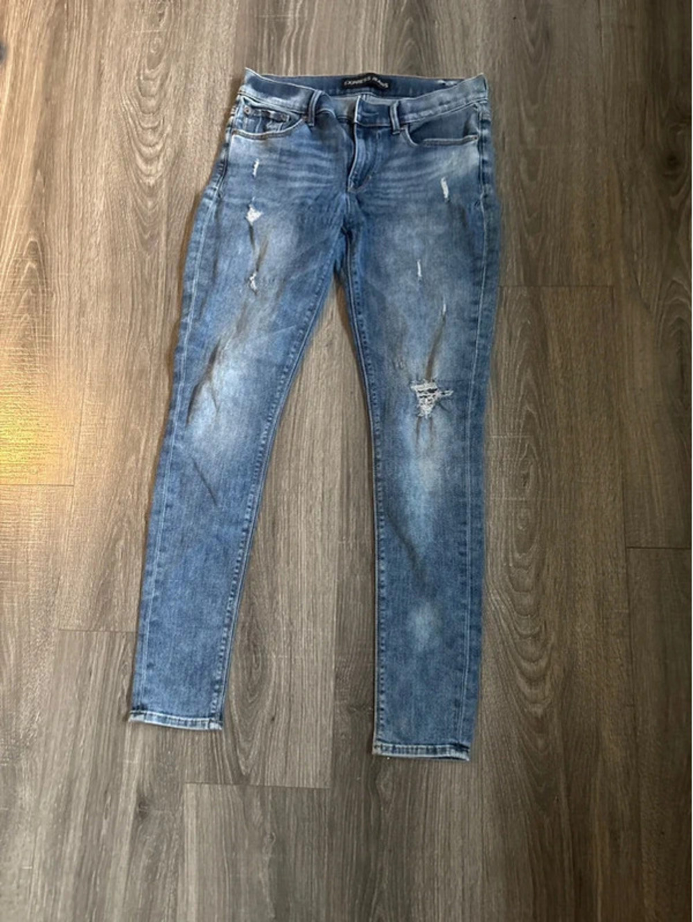 Women’s express jeans, legging midrise size 6 regular